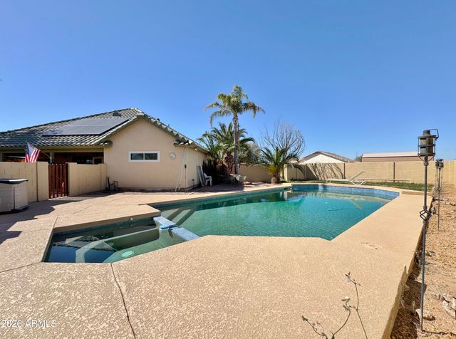 9520 W VALVIEW Place, Arizona City, AZ 85123