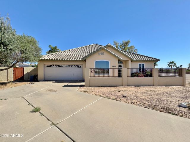 9520 W VALVIEW Place, Arizona City, AZ 85123
