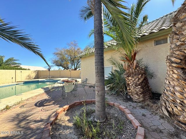 9520 W VALVIEW Place, Arizona City, AZ 85123