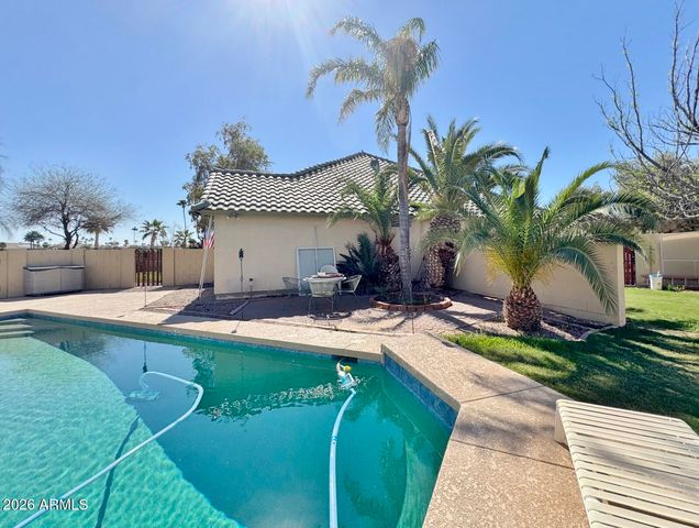 9520 W VALVIEW Place, Arizona City, AZ 85123