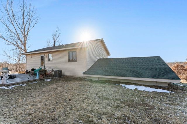 7411 181st Avenue NW, Nowthen, MN 55303