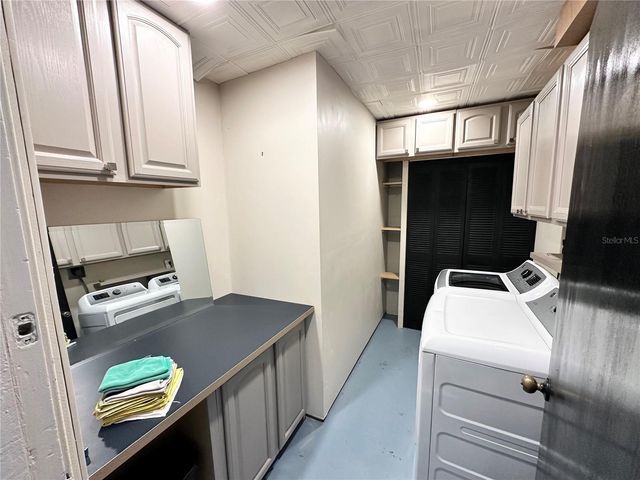 4600 30TH AVENUE N, St Petersburg, FL 33713