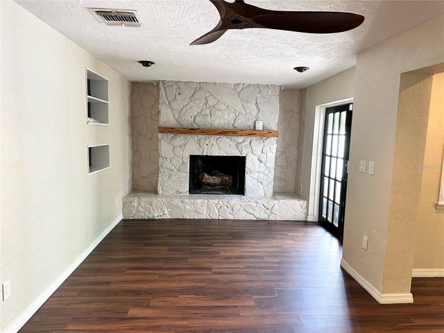 4600 30TH AVENUE N, St Petersburg, FL 33713