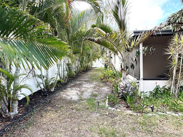 4600 30TH AVENUE N, St Petersburg, FL 33713