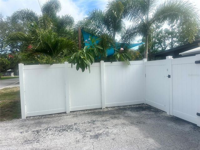 4600 30TH AVENUE N, St Petersburg, FL 33713
