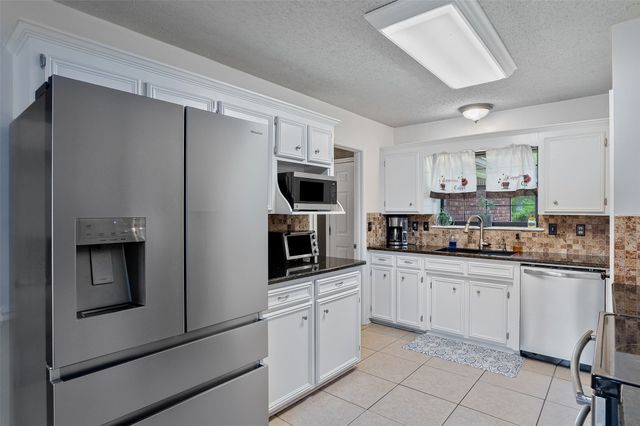 464 Mayfair Court, Bossier City, LA 71111