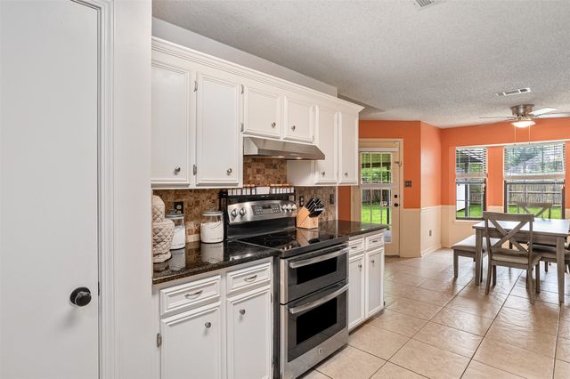 464 Mayfair Court, Bossier City, LA 71111