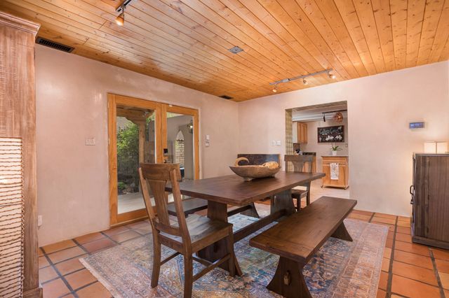 831 Ninita, Santa Fe, NM 87505