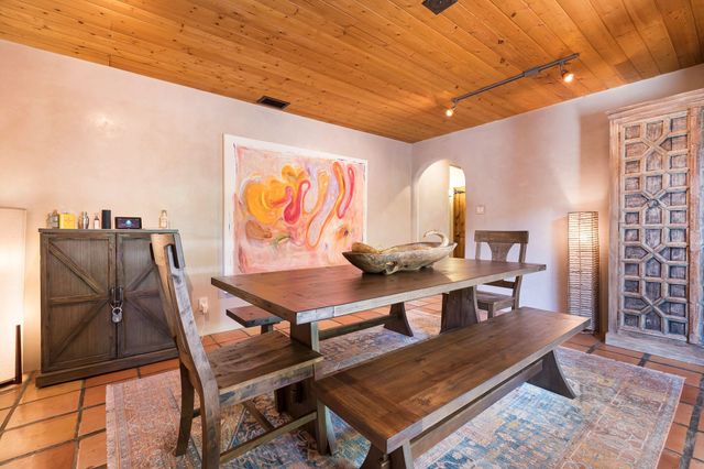 831 Ninita, Santa Fe, NM 87505