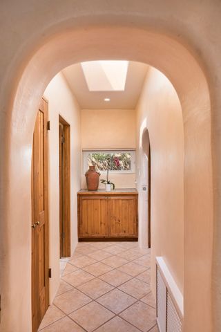 831 Ninita, Santa Fe, NM 87505