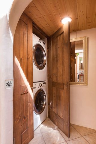 831 Ninita, Santa Fe, NM 87505