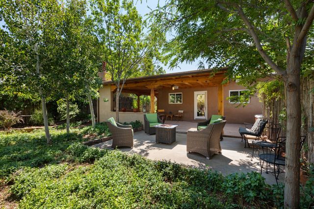 831 Ninita, Santa Fe, NM 87505