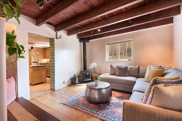 831 Ninita, Santa Fe, NM 87505