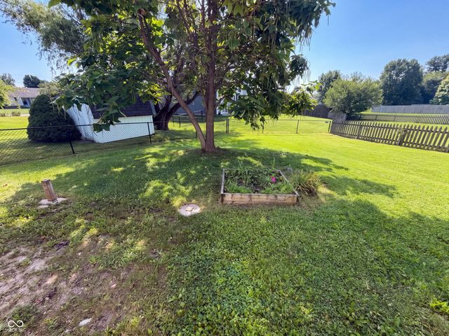4253 Useppa Court, Westfield, IN 46062