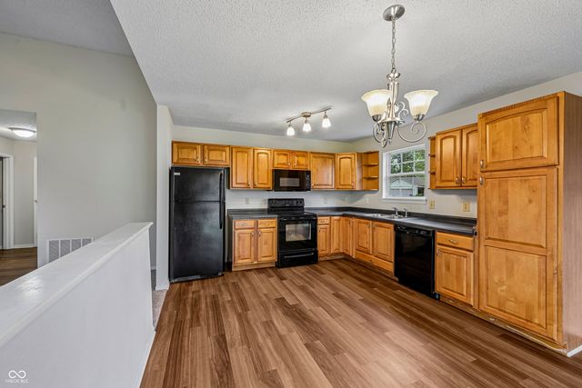 4253 Useppa Court, Westfield, IN 46062