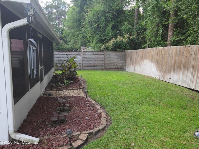 1663 E JAYHAWK Lane E, Jacksonville, FL 32221