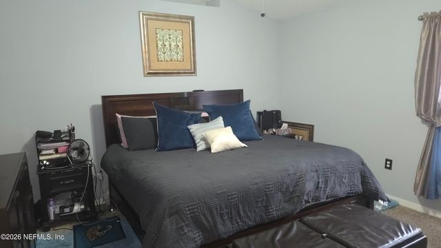 1663 E JAYHAWK Lane E, Jacksonville, FL 32221