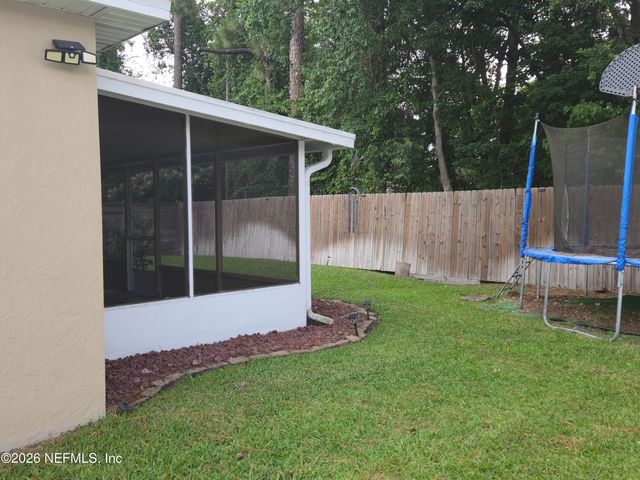 1663 E JAYHAWK Lane E, Jacksonville, FL 32221