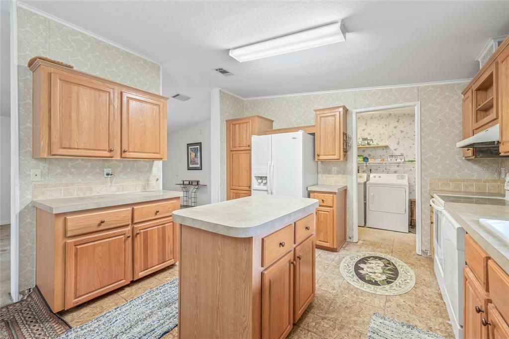 Image 10 of property listing at 5819 PORTSMOUTH DRIVE, Tampa, FL 33615
