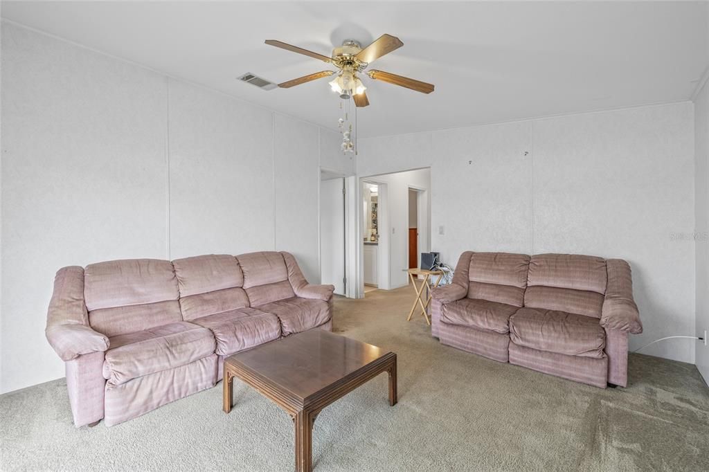 Image 15 of property listing at 5819 PORTSMOUTH DRIVE, Tampa, FL 33615