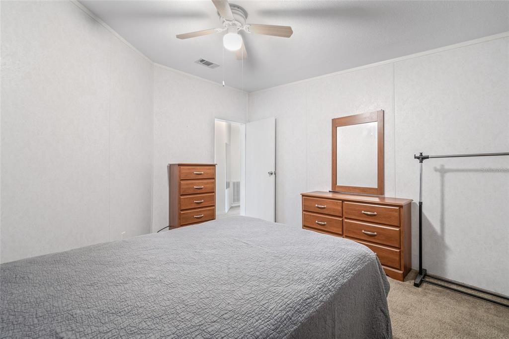 Image 25 of property listing at 5819 PORTSMOUTH DRIVE, Tampa, FL 33615
