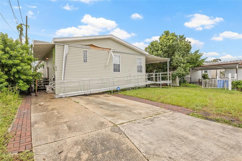 Image 42 of property listing at 5819 PORTSMOUTH DRIVE, Tampa, FL 33615
