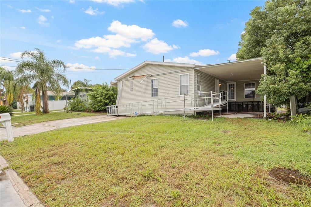 Image 44 of property listing at 5819 PORTSMOUTH DRIVE, Tampa, FL 33615
