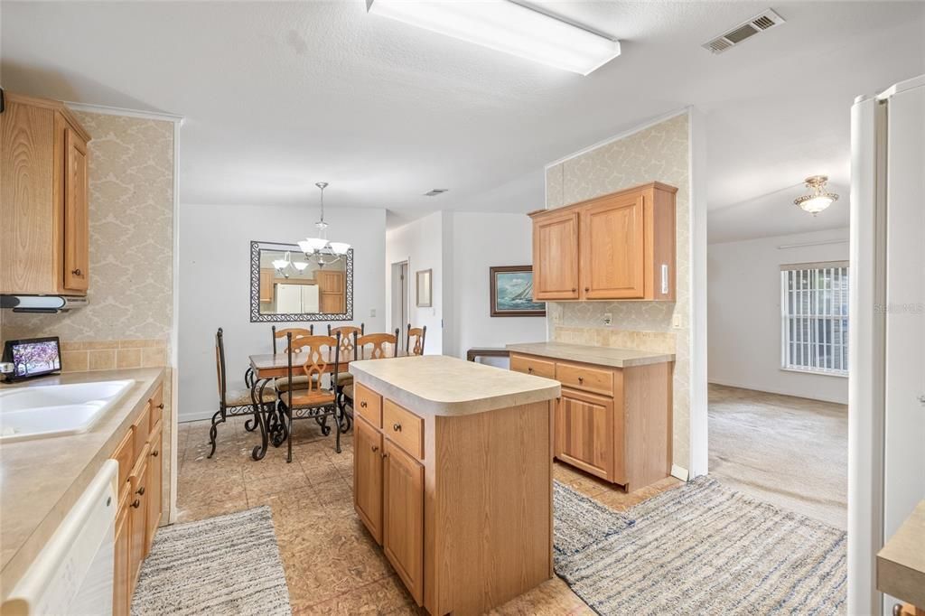 Image 7 of property listing at 5819 PORTSMOUTH DRIVE, Tampa, FL 33615