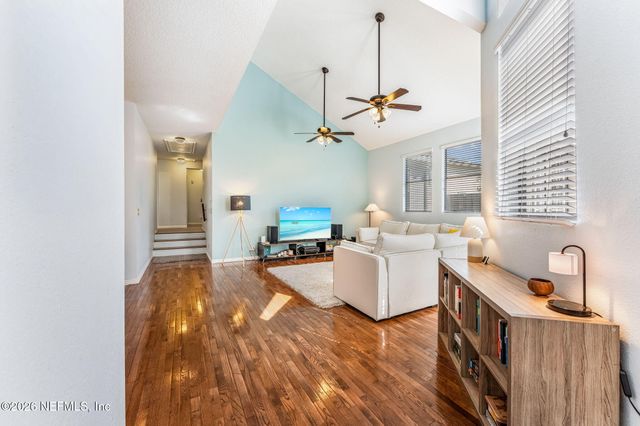 3661 VALENCIA Road, Jacksonville, FL 32205