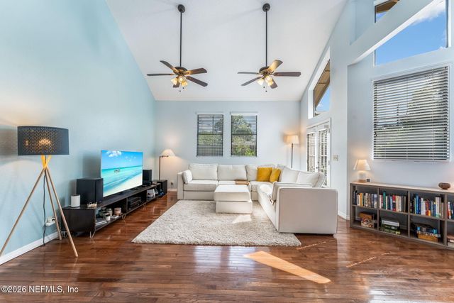3661 VALENCIA Road, Jacksonville, FL 32205