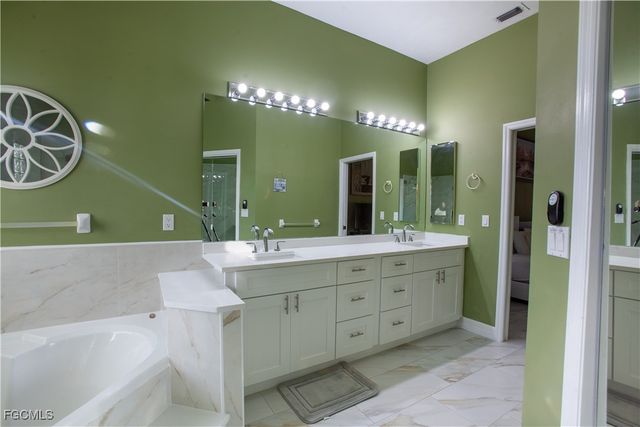 2549 SW 38th ST, Cape Coral, FL 33914