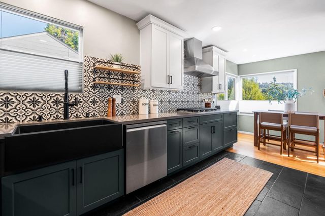 8124 Greenly Drive, Oakland, CA 94605