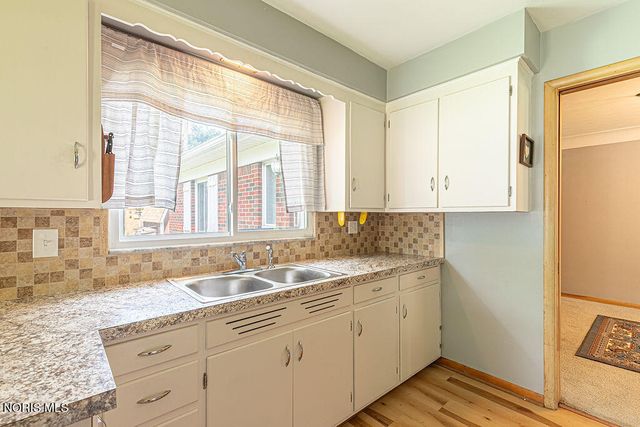 3464 Radisson Avenue, Toledo, OH 43614
