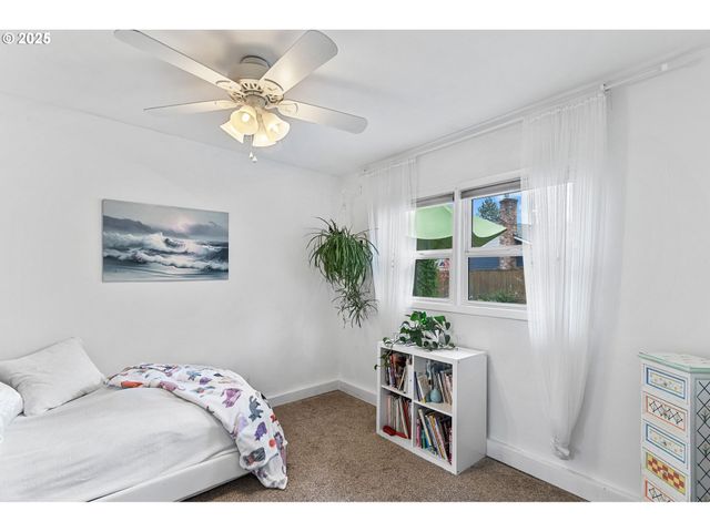 15390 Sw DAVIS Rd, Beaverton, OR 97007