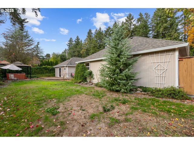 15390 Sw DAVIS Rd, Beaverton, OR 97007