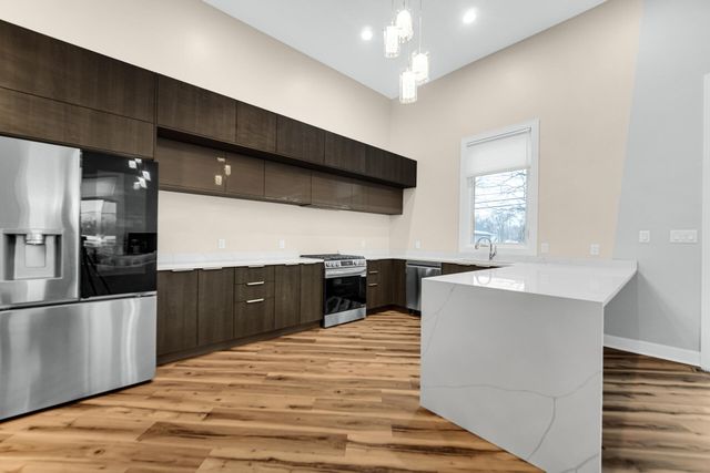 1044 Mulberry Street, Hammond, IN 46324