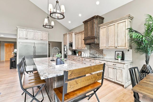 3635 Chelmsford Road NE, Saint Anthony, MN 55418