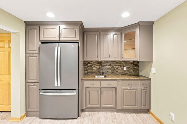 3635 Chelmsford Road NE, Saint Anthony, MN 55418
