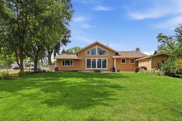 3635 Chelmsford Road NE, Saint Anthony, MN 55418