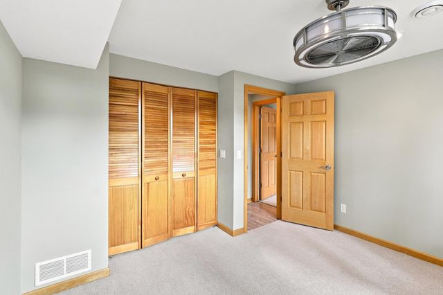 3635 Chelmsford Road NE, Saint Anthony, MN 55418