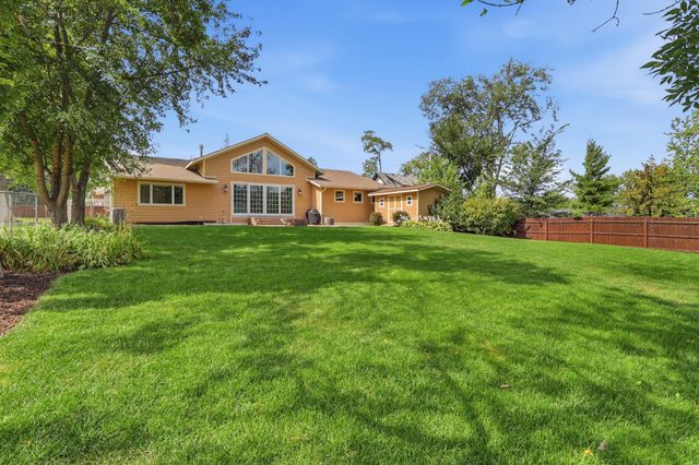3635 Chelmsford Road NE, Saint Anthony, MN 55418