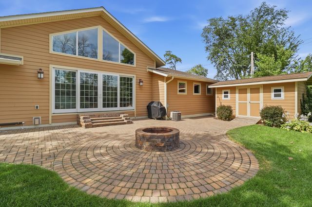 3635 Chelmsford Road NE, Saint Anthony, MN 55418