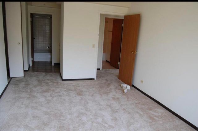 1840 Huntington Boulevard BW511, Hoffman Estates, IL 60169