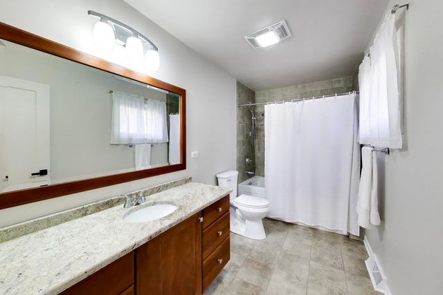 101 N Clay Street, Hinsdale, IL 60521