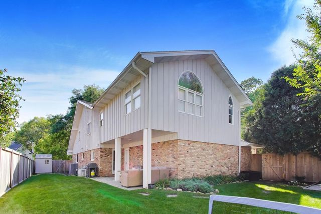 101 N Clay Street, Hinsdale, IL 60521
