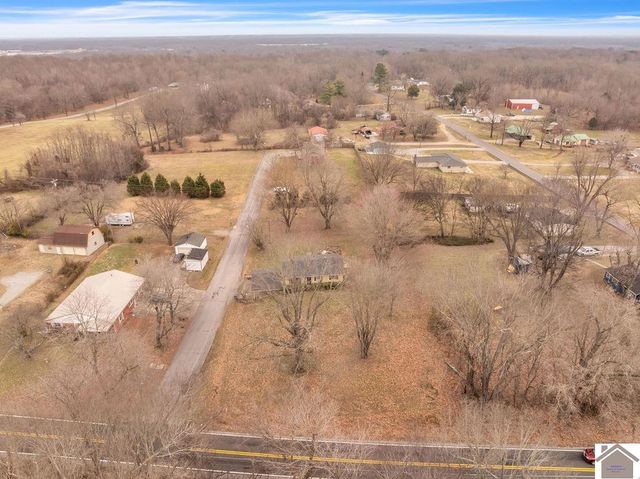 6360 Old Mayfield Road, Paducah, KY 42003