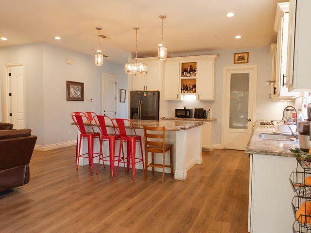 1011 El Cerro Drive, Hollister, CA 95023