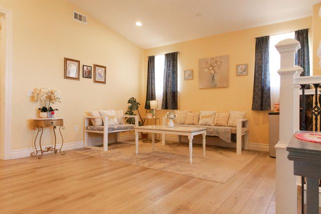 1011 El Cerro Drive, Hollister, CA 95023