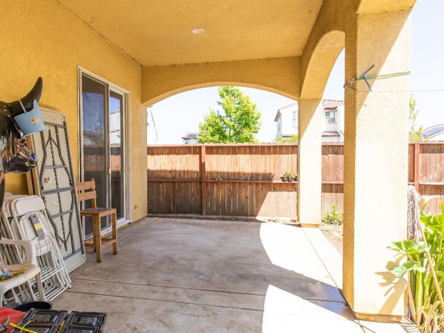 1011 El Cerro Drive, Hollister, CA 95023
