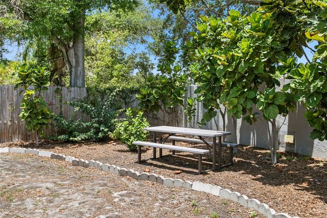 5103 W CLEVELAND STREET, Tampa, FL 33609